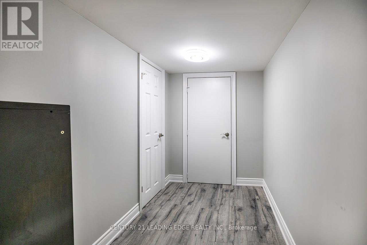 121 Trail Ridge Lane, Markham, Ontario  L6C 2C6 - Photo 19 - N12755142