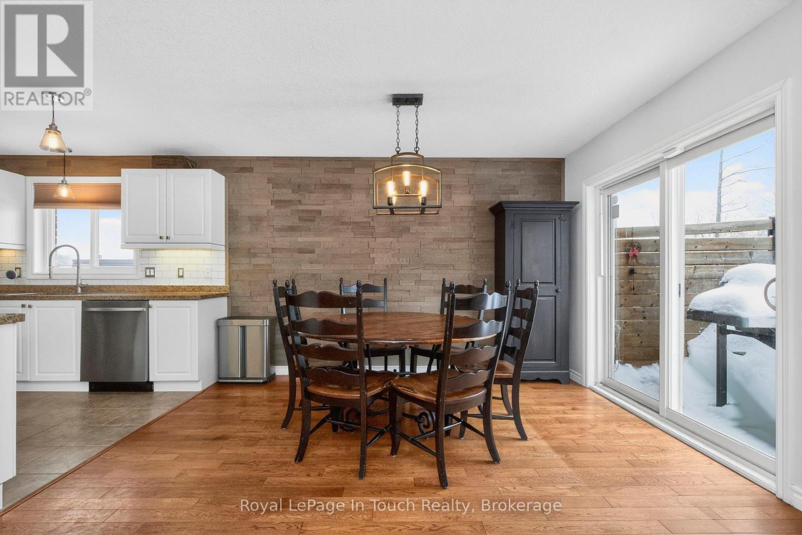 13 Hunter Avenue, Tay, Ontario  L0K 2A0 - Photo 22 - S12755200