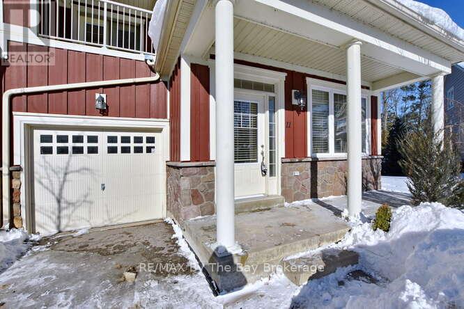 11 Savannah Crescent, Wasaga Beach, Ontario  L9Z 0E7 - Photo 3 - S12756656