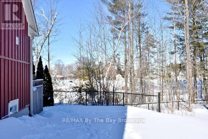 11 Savannah Crescent, Wasaga Beach, Ontario  L9Z 0E7 - Photo 6 - S12756656