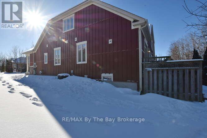 11 Savannah Crescent, Wasaga Beach, Ontario  L9Z 0E7 - Photo 7 - S12756656