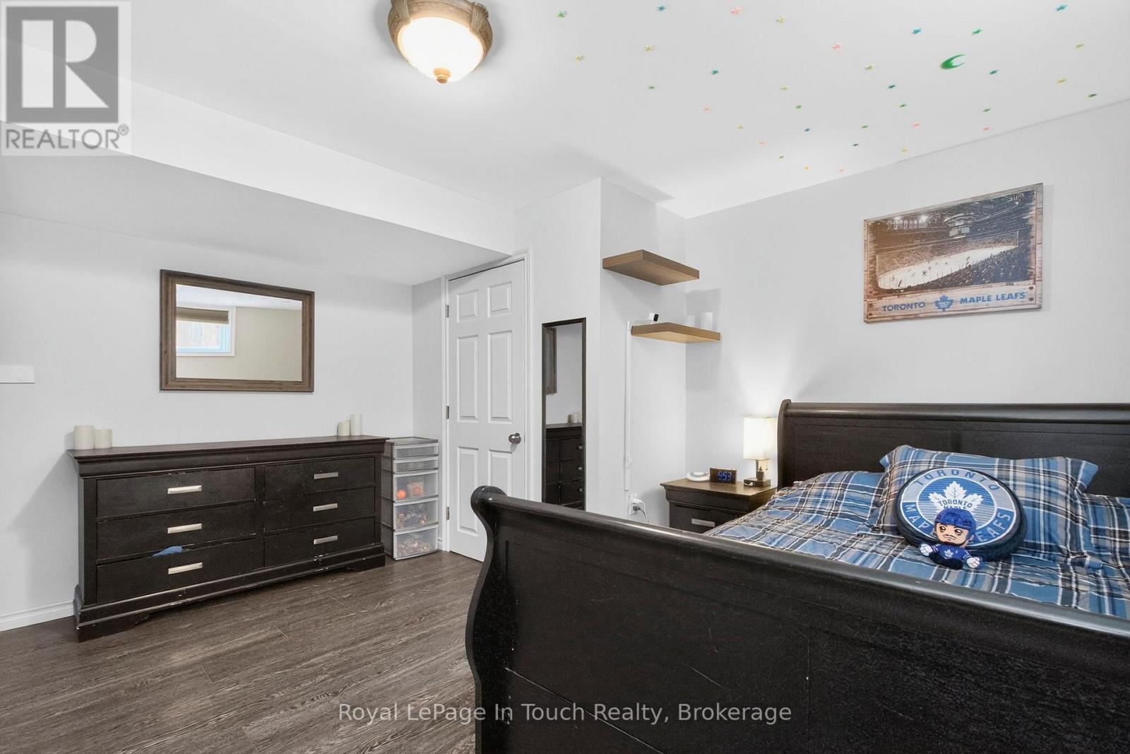 13 Hunter Avenue, Tay, Ontario  L0K 2A0 - Photo 9 - S12755200