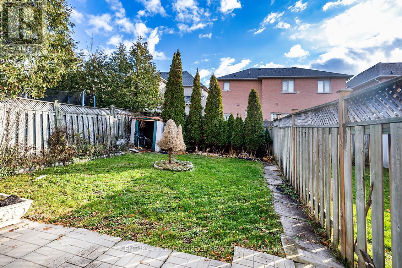 121 Trail Ridge Lane, Markham, Ontario  L6C 2C6 - Photo 35 - N12755142