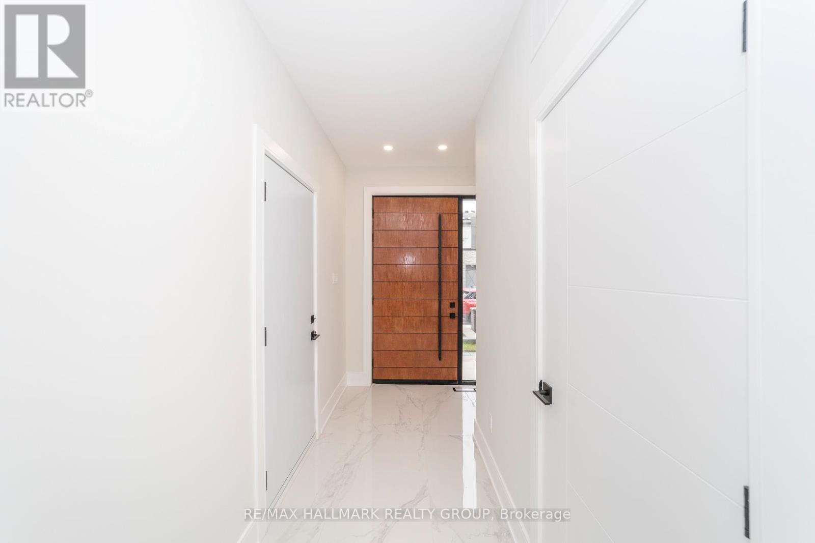 A - 185 Carleton Avenue, Ottawa, Ontario  K1Y 0J5 - Photo 3 - X12756668