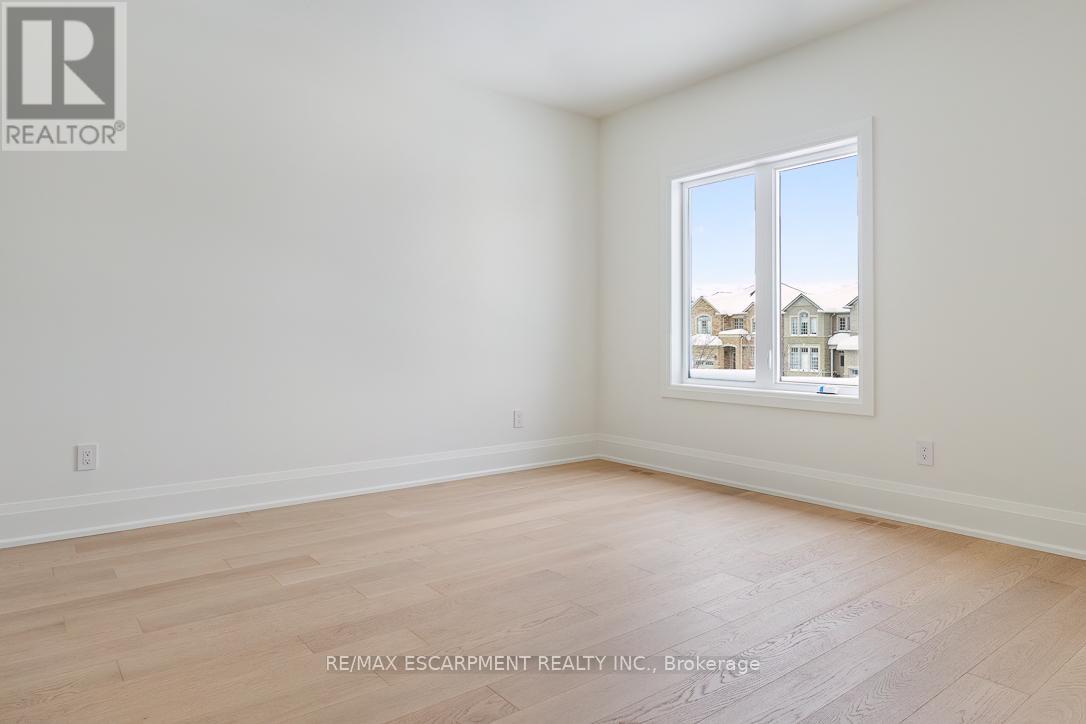 2354 Eighth Line, Oakville, Ontario  L6H 7E6 - Photo 39 - W12693512