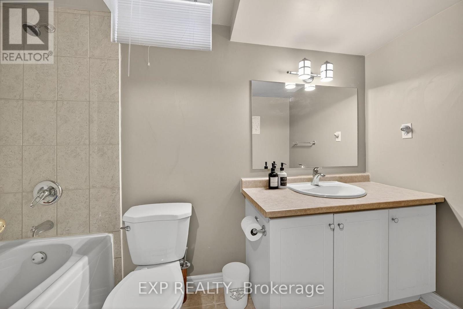 23 Prince Of Wales Drive, Barrie (Innis-Shore), Ontario  L4N 0T5 - Photo 32 - S12754812