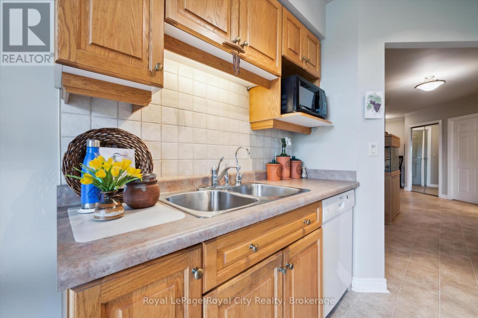 112 - 71 Bayberry Drive, Guelph, Ontario  N1G 5K9 - Photo 41 - X12224982