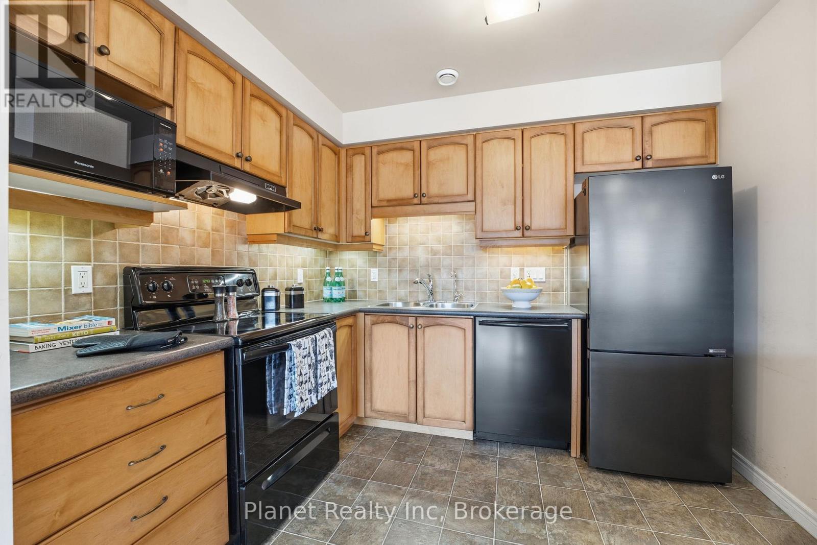 301 - 65 Bayberry Drive, Guelph, Ontario  N1G 5K8 - Photo 11 - X12567296