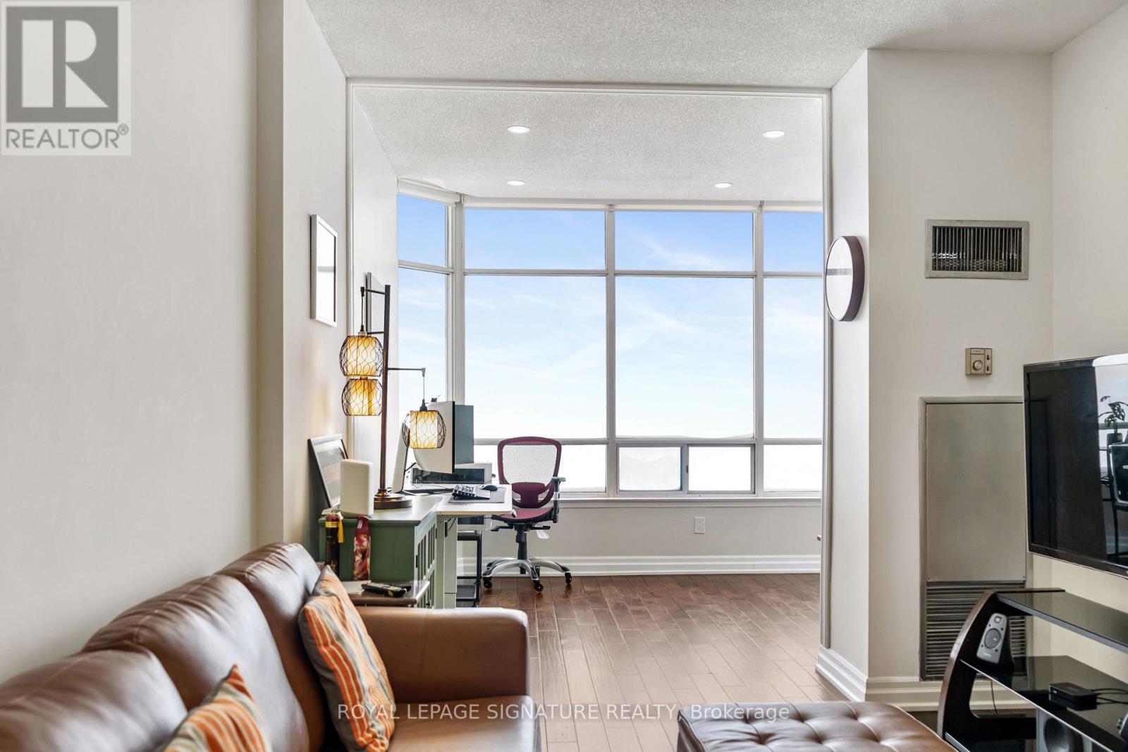 2809 - 550 Webb Drive, Mississauga, Ontario  L5B 3Y4 - Photo 8 - W12721436