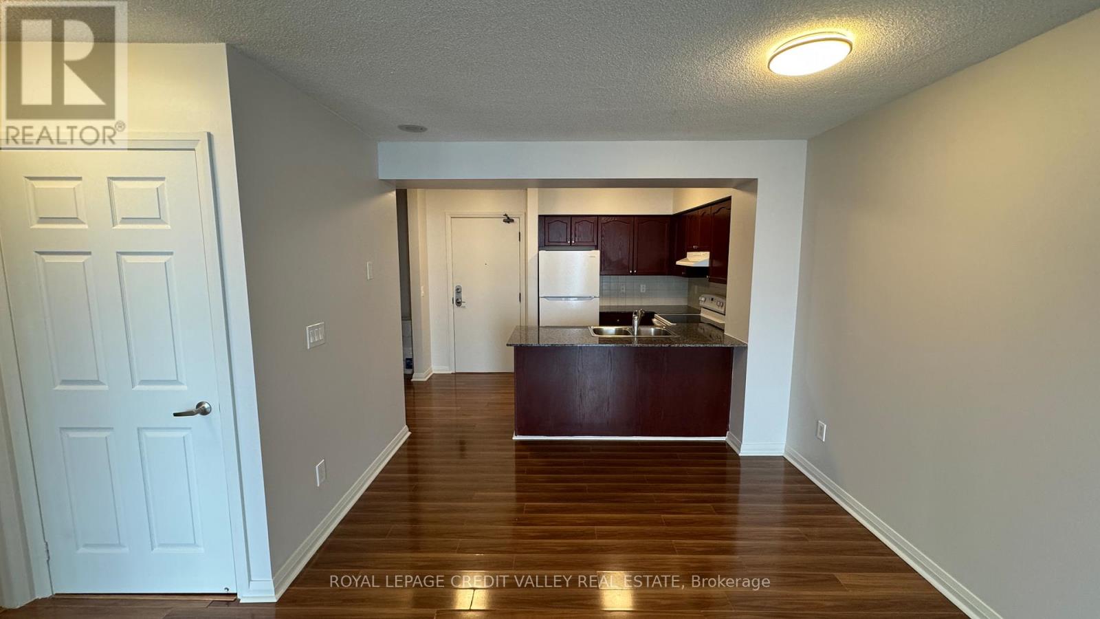 503 - 220 Forum Drive, Mississauga, Ontario  L4Z 4K1 - Photo 5 - W12576744