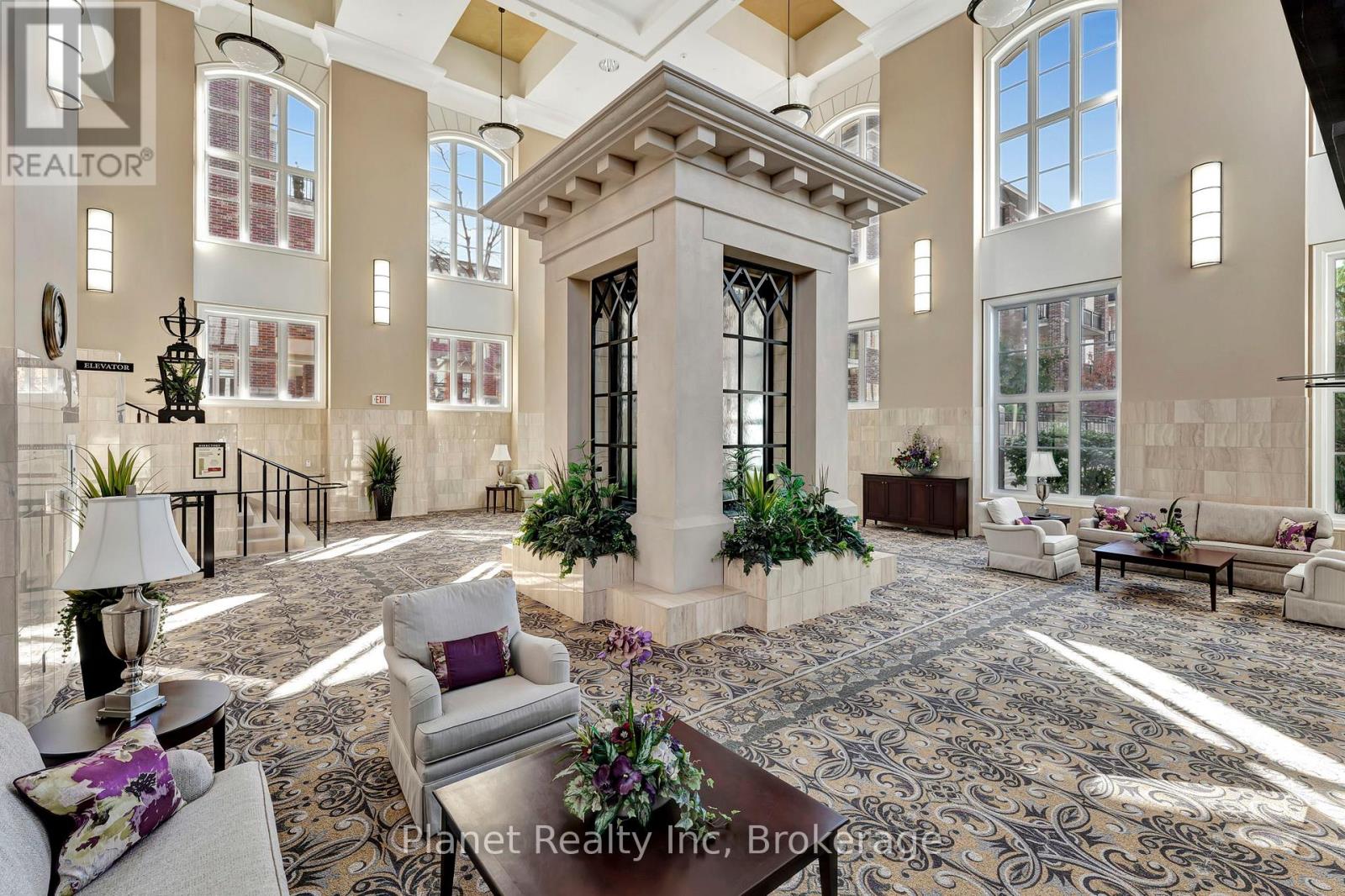 301 - 65 Bayberry Drive, Guelph, Ontario  N1G 5K8 - Photo 4 - X12567296