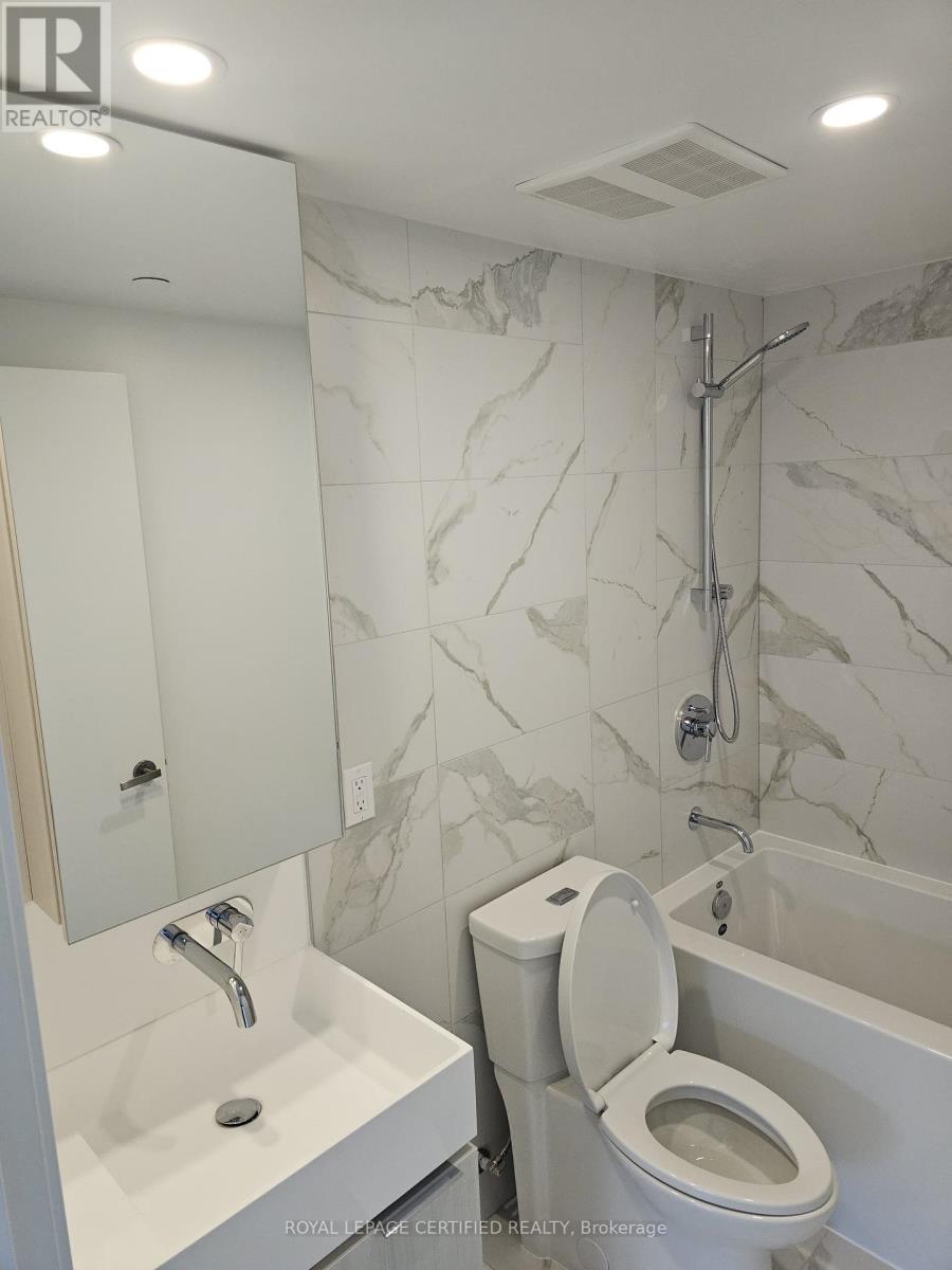 202 - 370 Martha Street E, Burlington, Ontario  L7R 2P7 - Photo 19 - W12741744