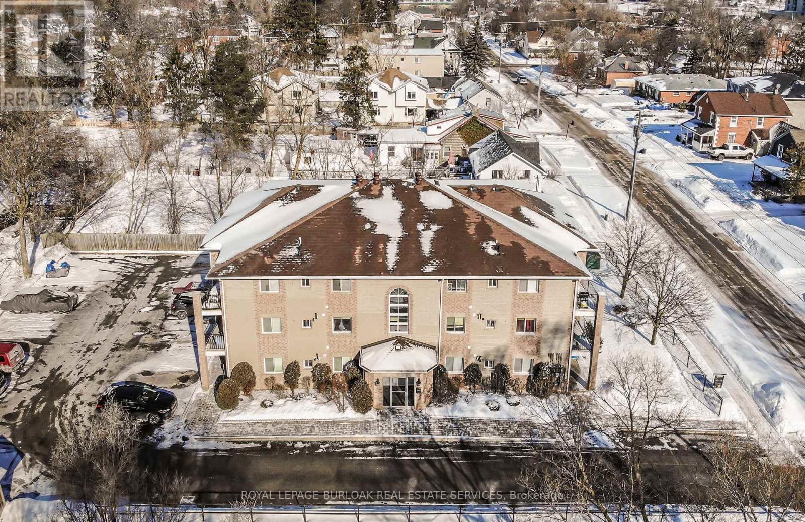 94 Sanford Street, Barrie, Ontario  L4N 3C5 - Photo 21 - S12755048