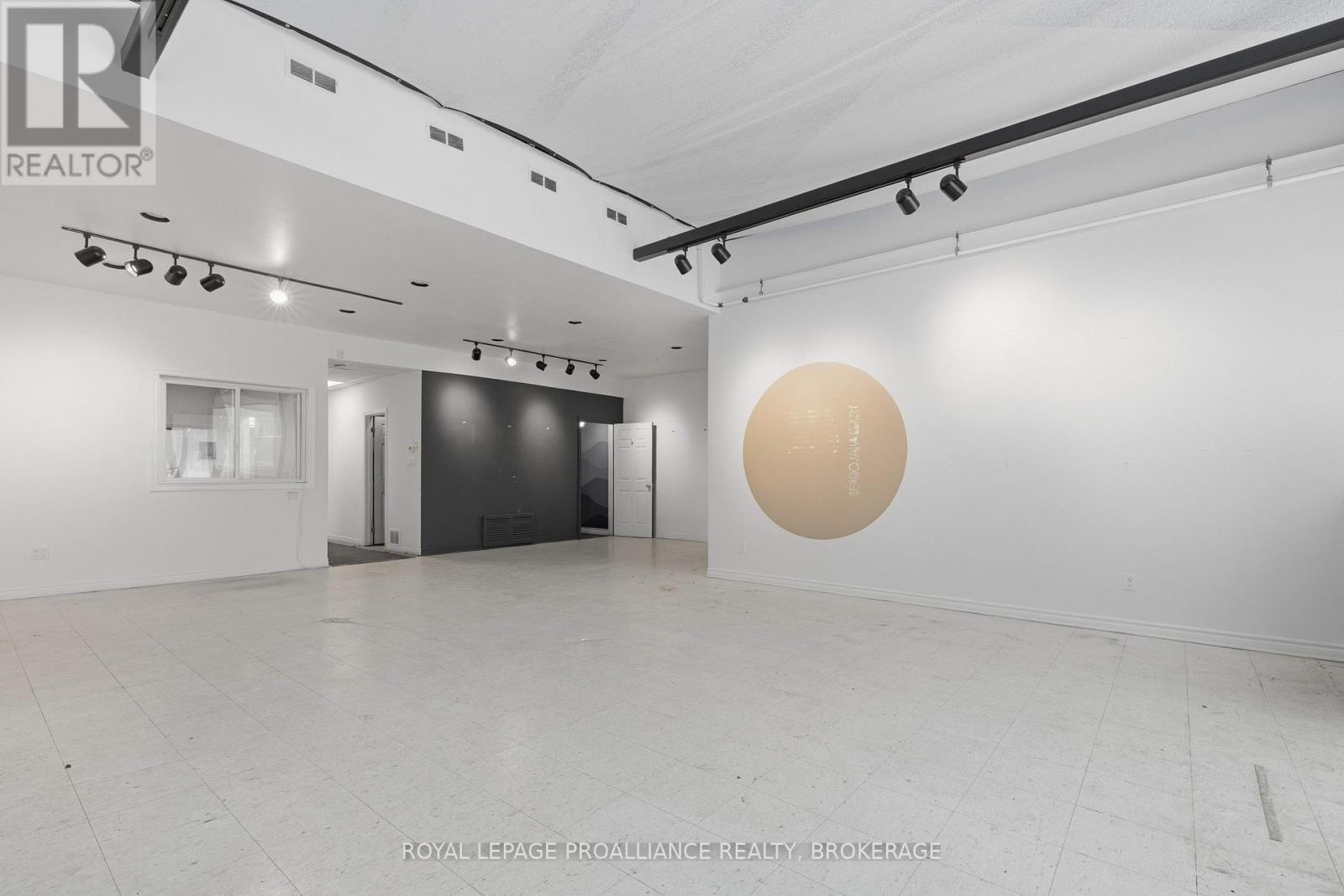 647 Princess Street, Kingston (East Of Sir John A. Blvd), Ontario  K7L 1E4 - Photo 15 - X12754736