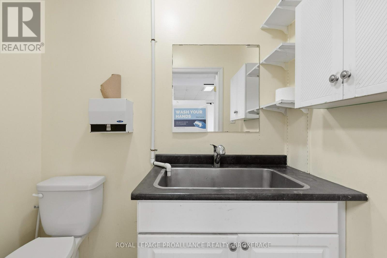 647 Princess Street, Kingston (East Of Sir John A. Blvd), Ontario  K7L 1E4 - Photo 28 - X12754736