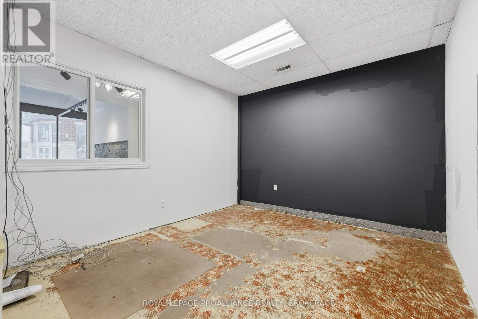 647 Princess Street, Kingston (East Of Sir John A. Blvd), Ontario  K7L 1E4 - Photo 18 - X12754736