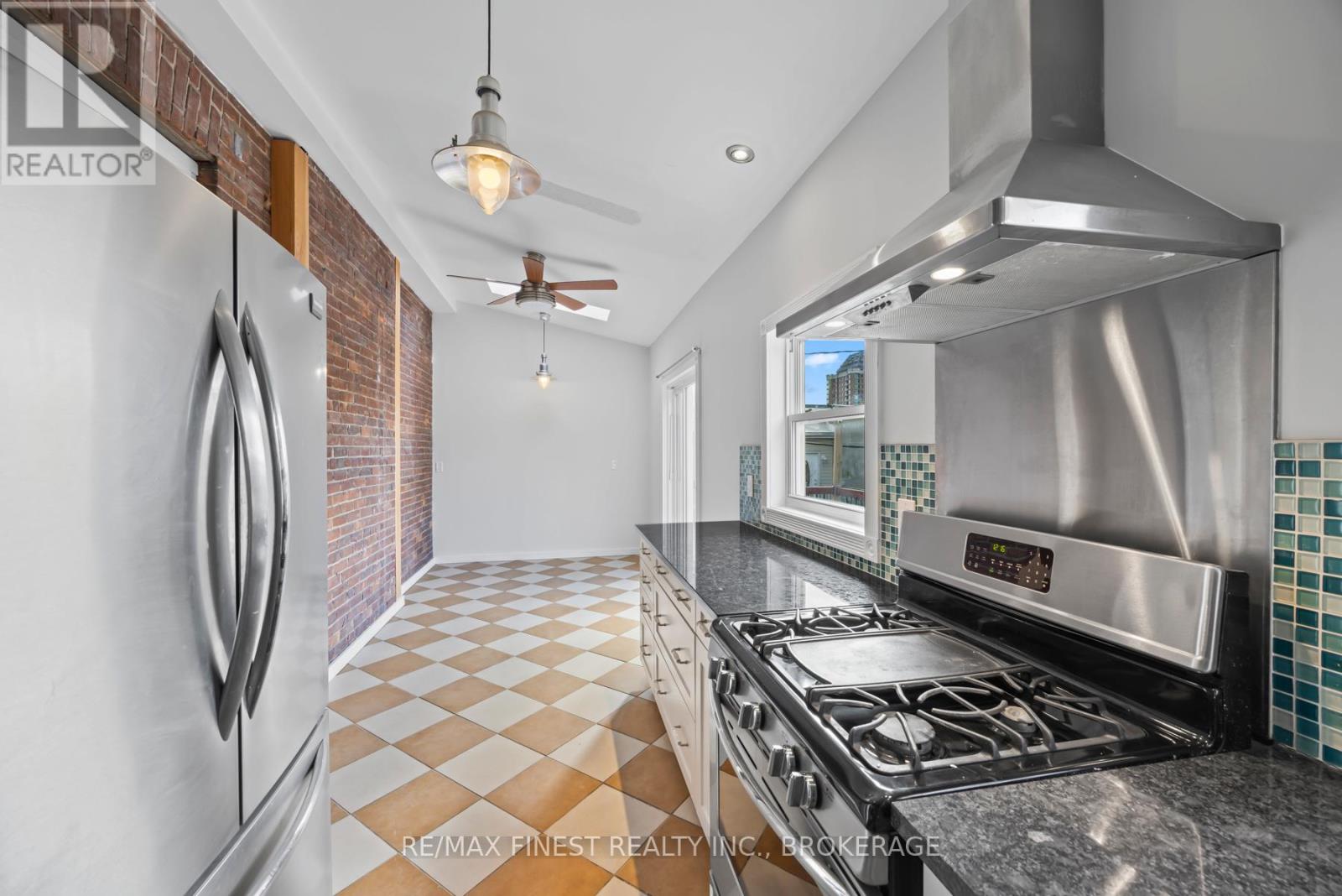 10 Victoria Avenue, Brockville, Ontario  K6V 2B1 - Photo 20 - X12754854