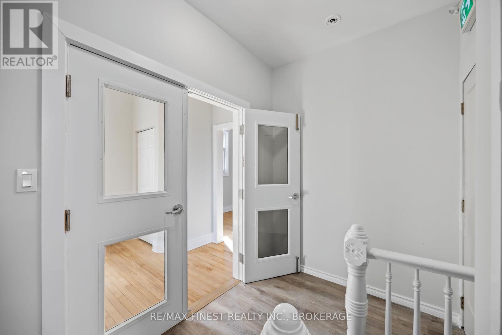 10 Victoria Avenue, Brockville, Ontario  K6V 2B1 - Photo 12 - X12754854