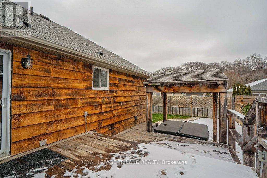 307 Frances Street, Central Elgin, Ontario  N5L 1B2 - Photo 45 - X12601826