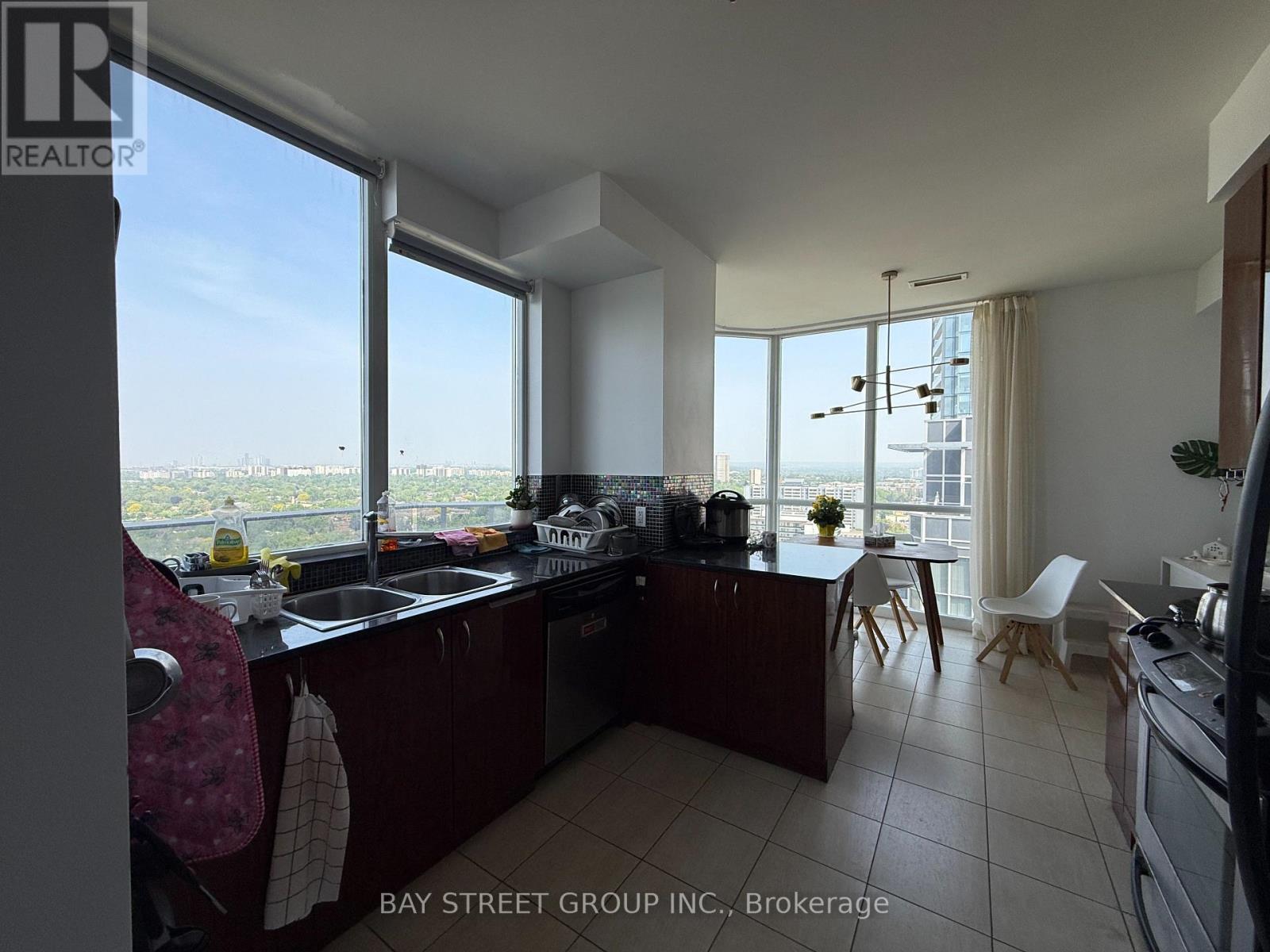 Ph102 Bedroom 3 - 5791 Yonge Street, Toronto, Ontario  M2M 3T9 - Photo 4 - C12643672