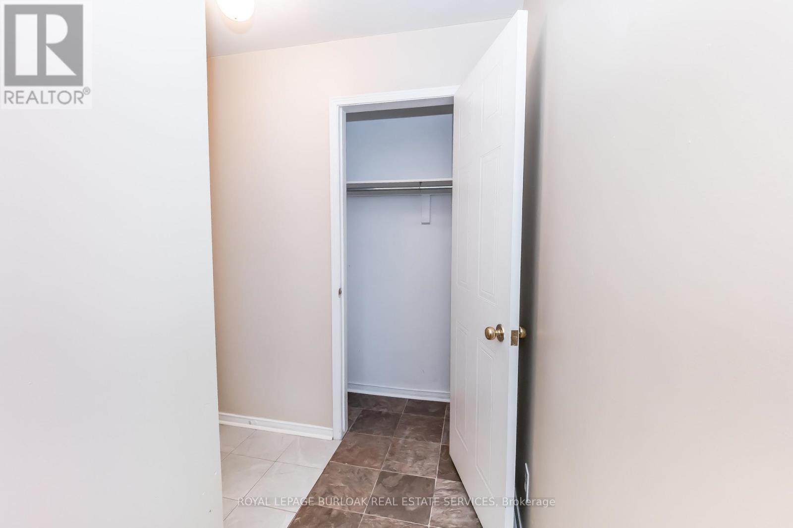 94 Sanford Street, Barrie, Ontario  L4N 3C5 - Photo 7 - S12755048