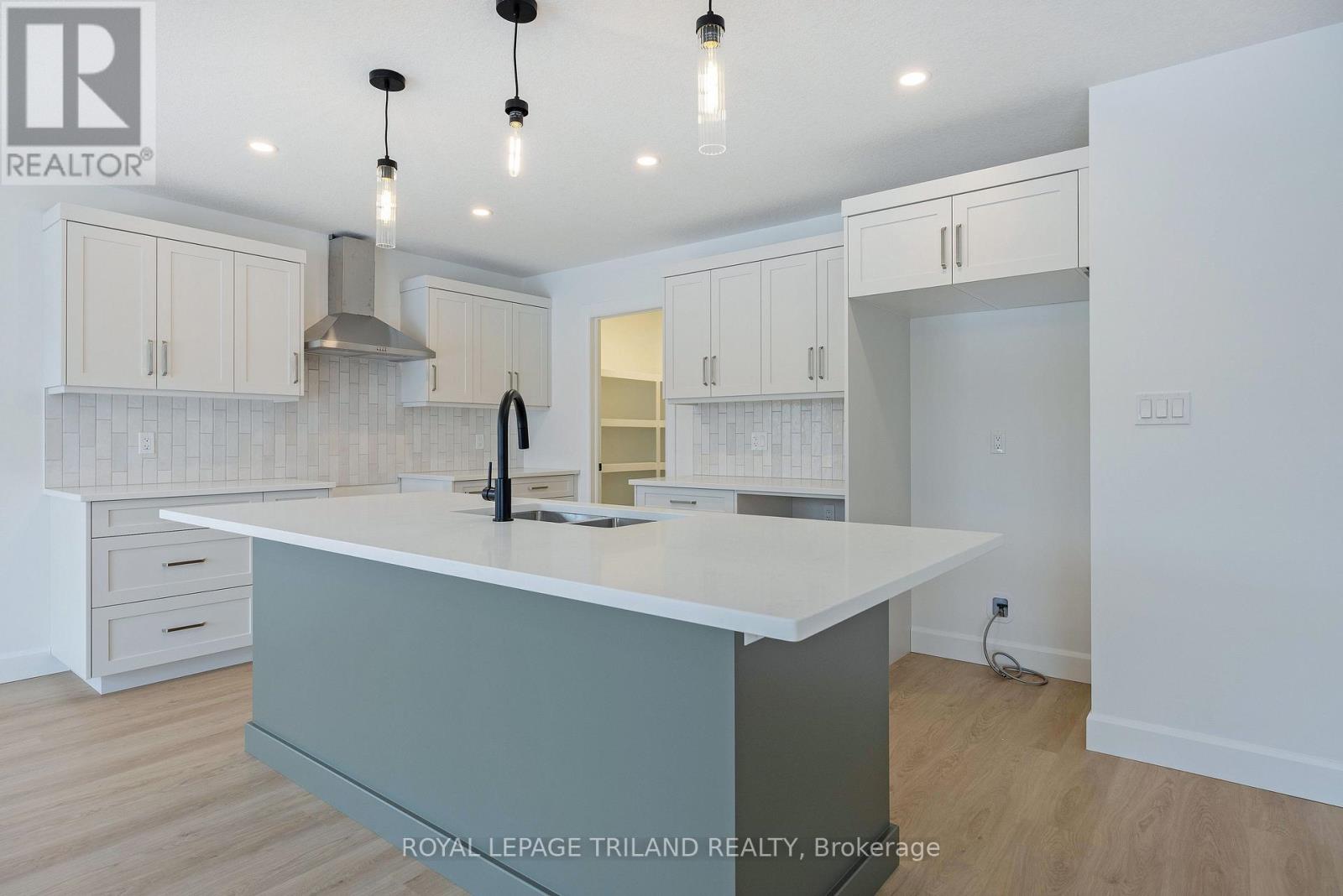 116 Aspen Parkway, Aylmer, Ontario  N5H 3H7 - Photo 22 - X12615756