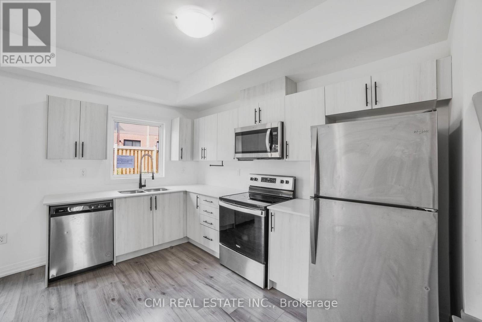 79 Gateland Drive, Barrie, Ontario  L9J 0N2 - Photo 15 - S12755096