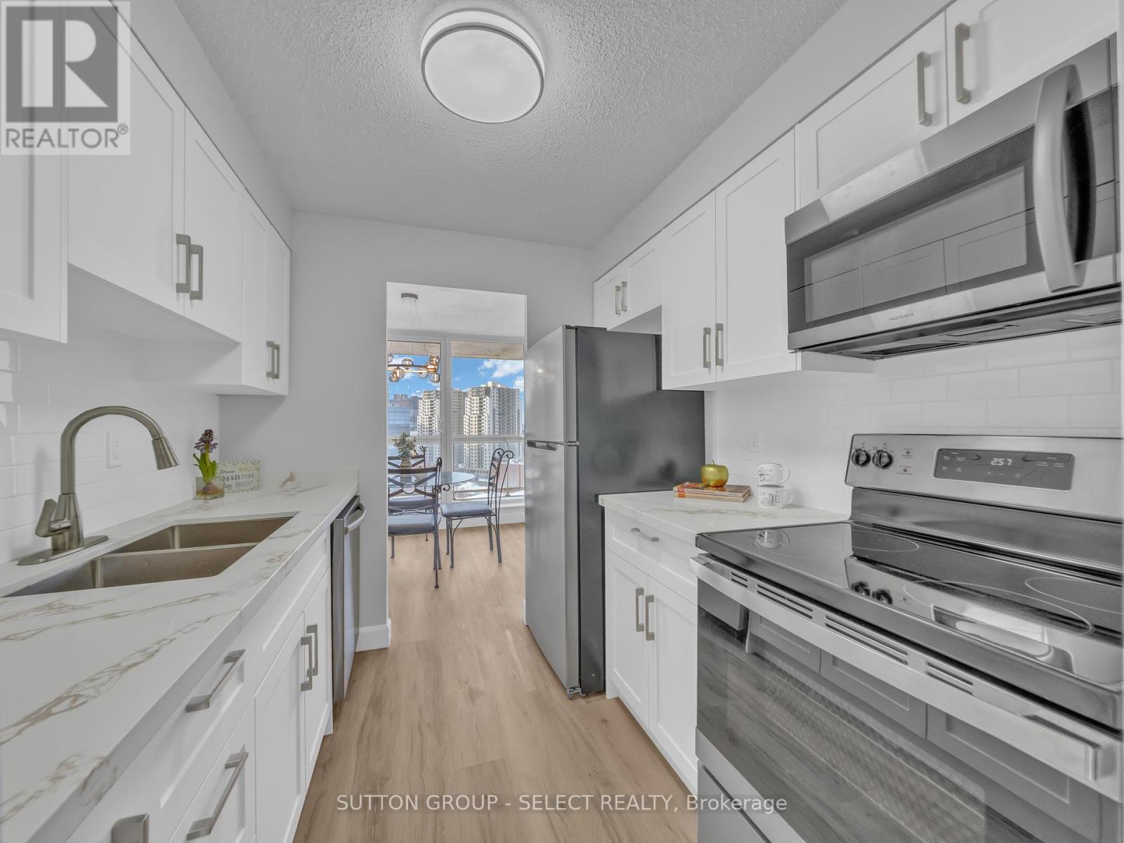 Photo 19 of 35 for 1702 - 323 Colborne Street