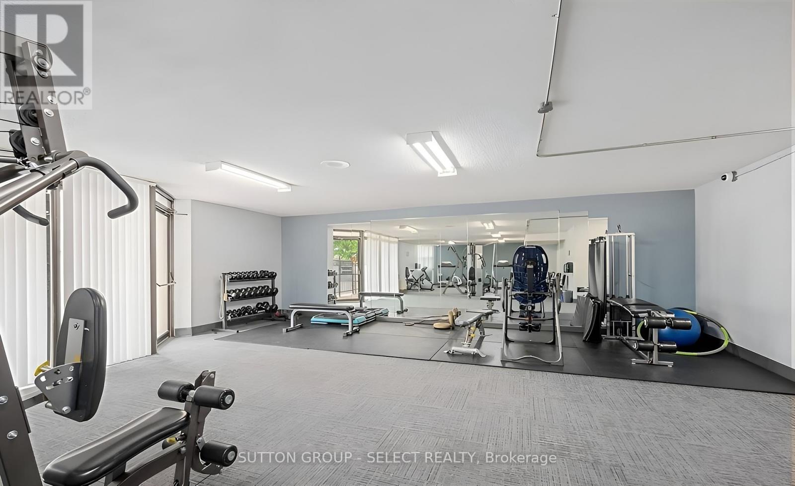 Photo 31 of 35 for 1702 - 323 Colborne Street