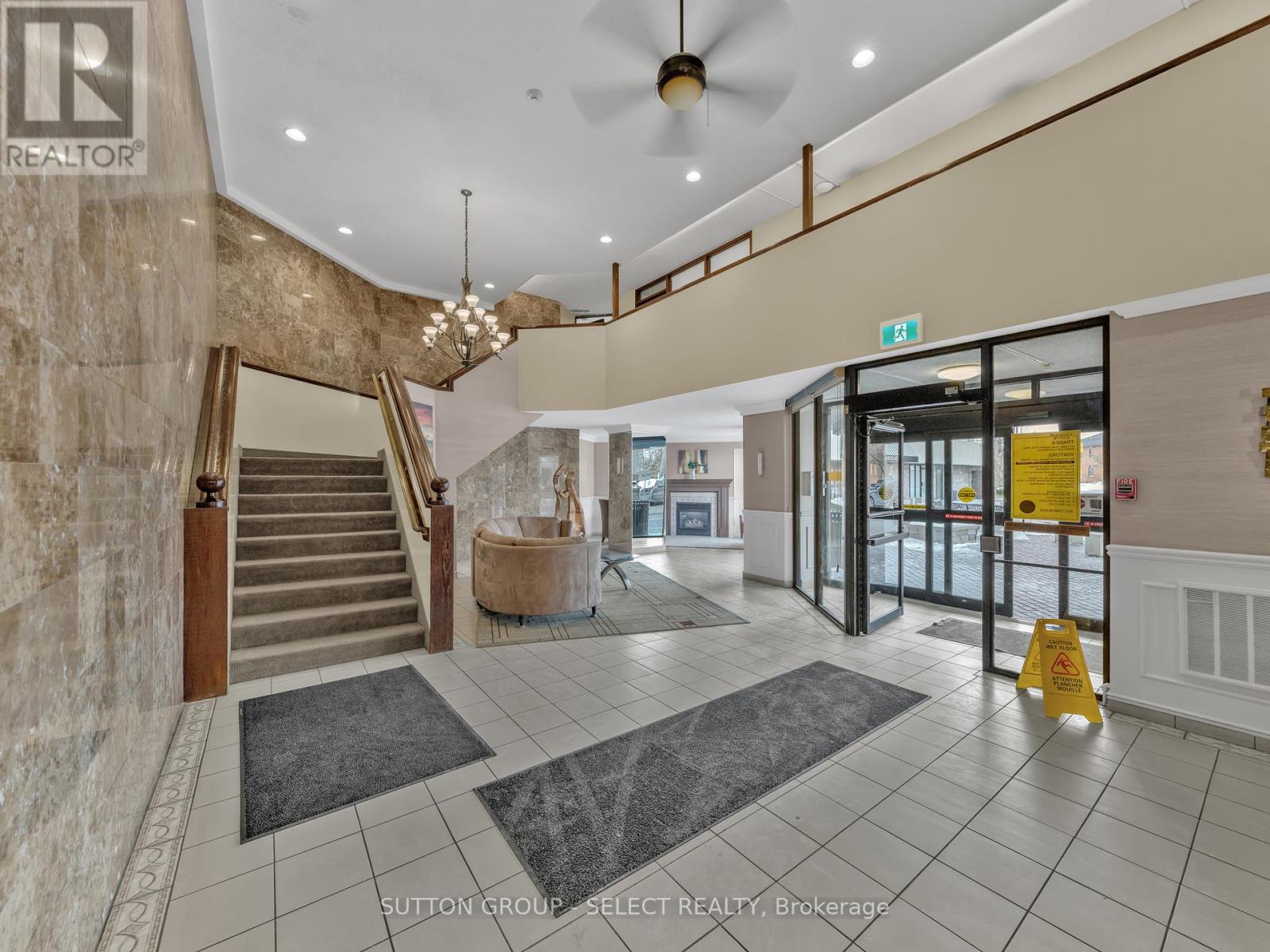 1702 - 323 Colborne Street, London East, Ontario  N6B 3N8 - Photo 4 - X12723222