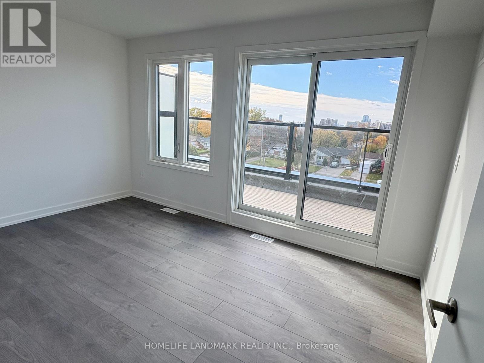 D206 - 1670 Victoria Park Avenue, Toronto (Victoria Village), Ontario  M1R 1P8 - Photo 11 - C12755282