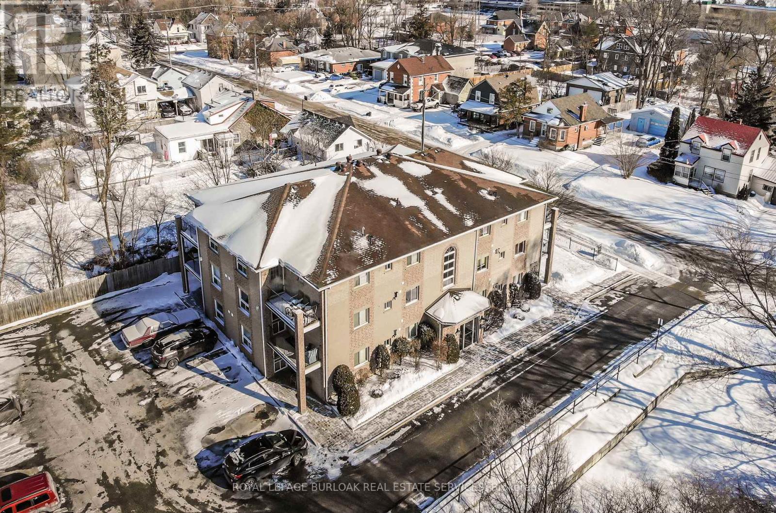 94 Sanford Street, Barrie, Ontario  L4N 3C5 - Photo 23 - S12755048