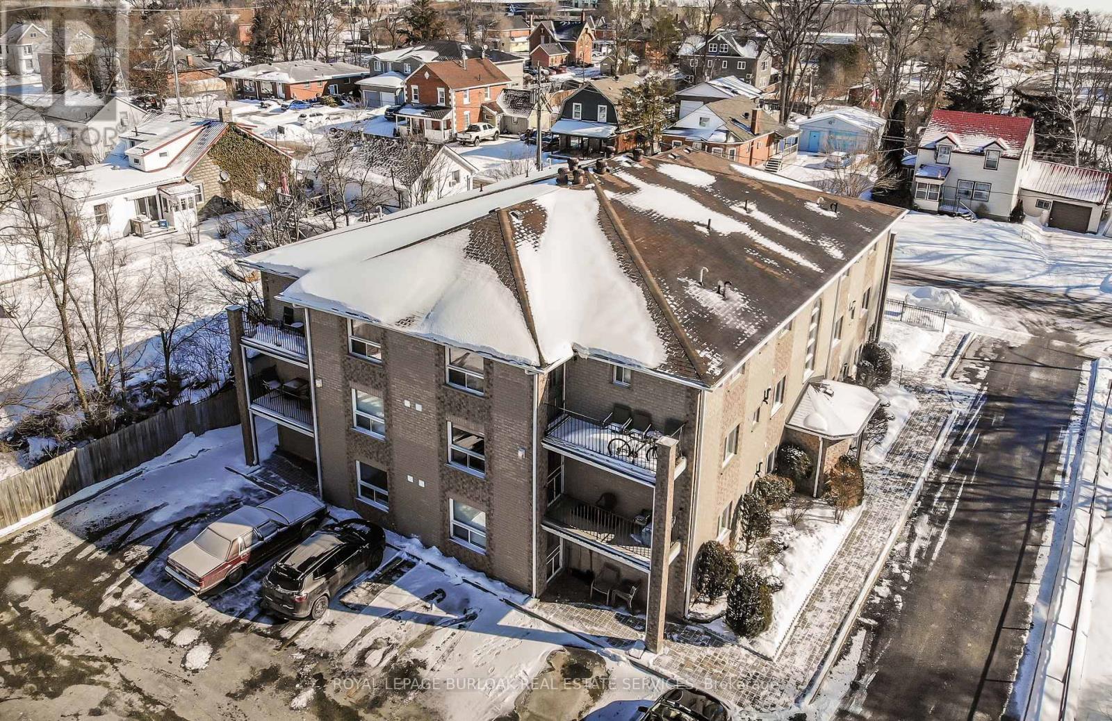 94 Sanford Street, Barrie, Ontario  L4N 3C5 - Photo 24 - S12755048