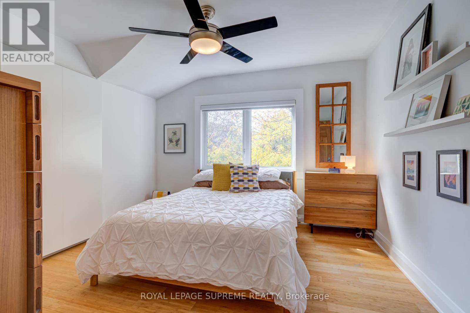 11 West Lynn Avenue, Toronto (Woodbine Corridor), Ontario  M4C 3V7 - Photo 17 - E12754000