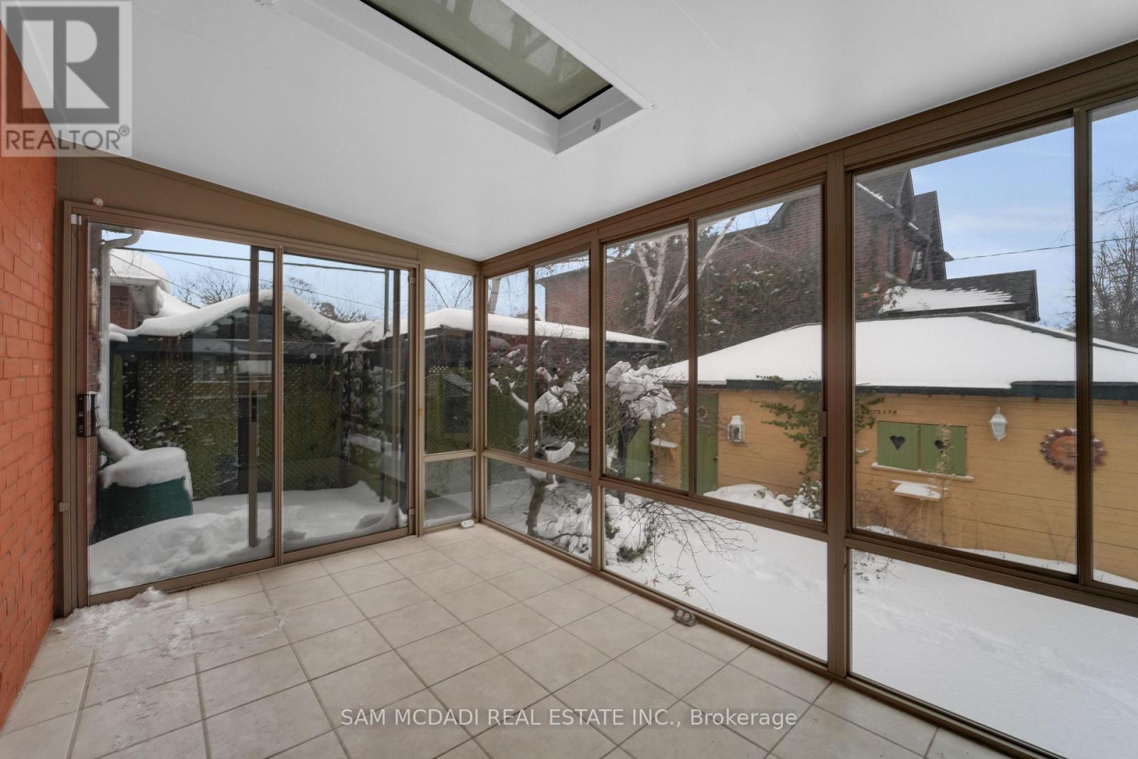 319 Cosburn Avenue, Toronto, Ontario  M4J 2N1 - Photo 12 - E12755204