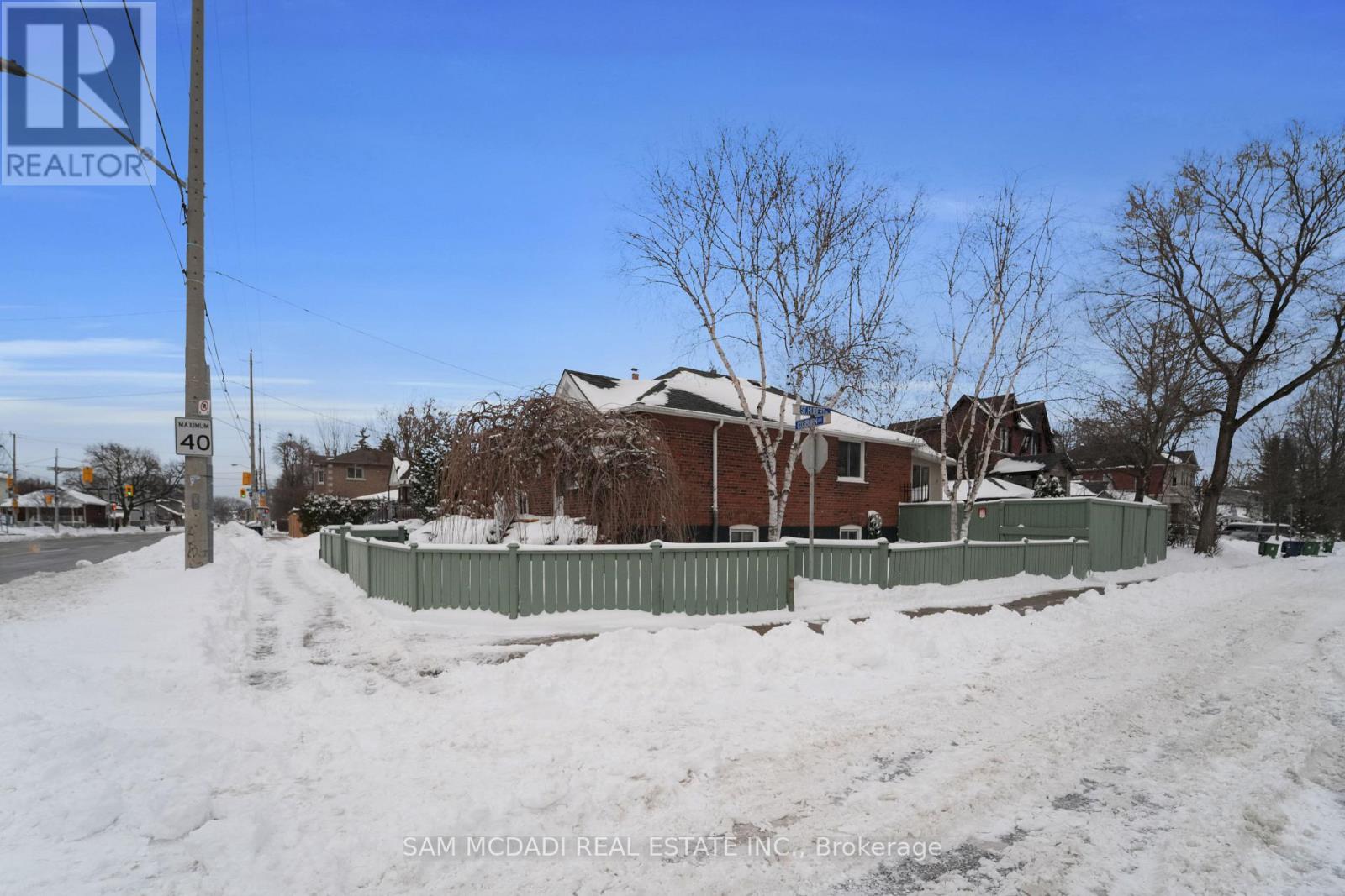 319 Cosburn Avenue, Toronto, Ontario  M4J 2N1 - Photo 5 - E12755204