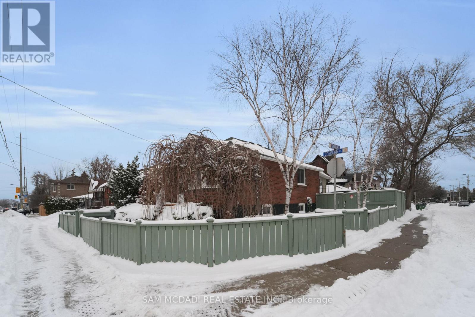 319 Cosburn Avenue, Toronto, Ontario  M4J 2N1 - Photo 4 - E12755204