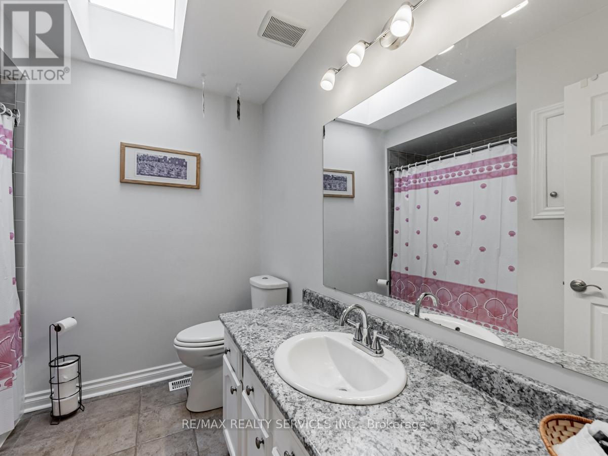 410 Sunset Boulevard, Clarington, Ontario  L1B 1C8 - Photo 12 - E12755240