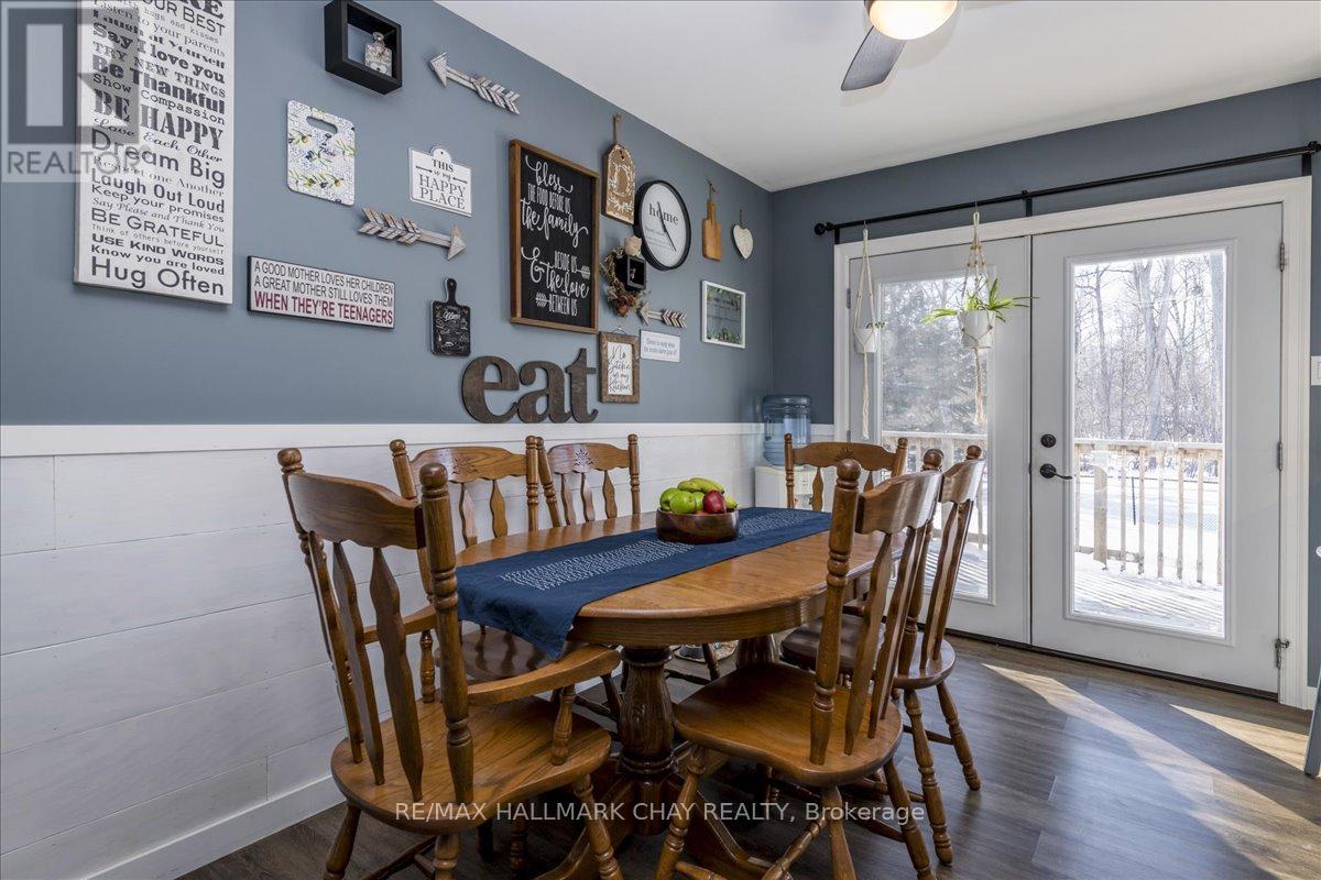 1103 Belle Aire Beach Road, Innisfil, Ontario  L0L 1C0 - Photo 13 - N12752344