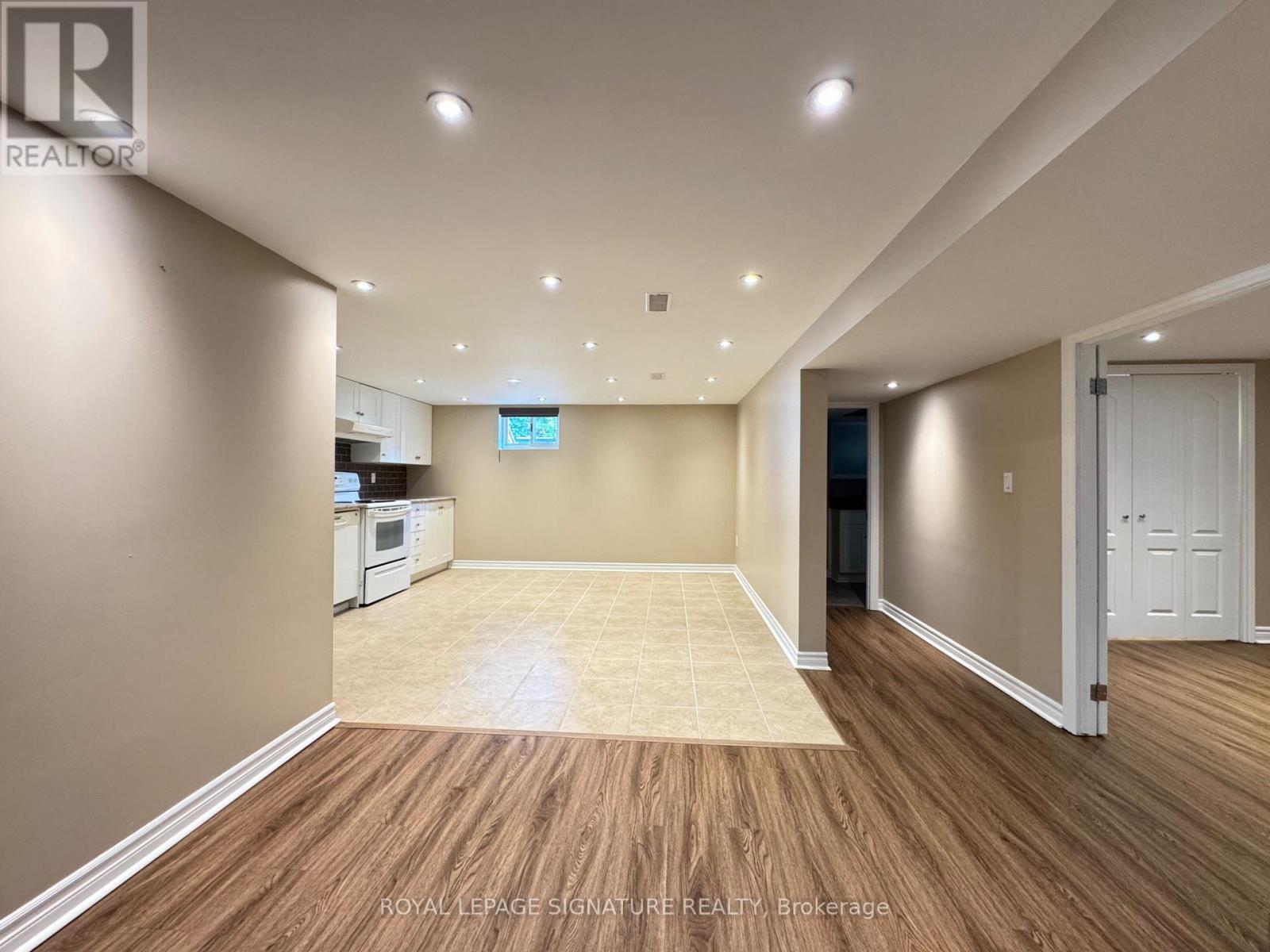 Lower - 36 Johnson Road, Aurora, Ontario  L4G 2A2 - Photo 2 - N12629538