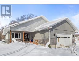 135 CONFEDERATION DRIVE, Chatsworth, Ontario