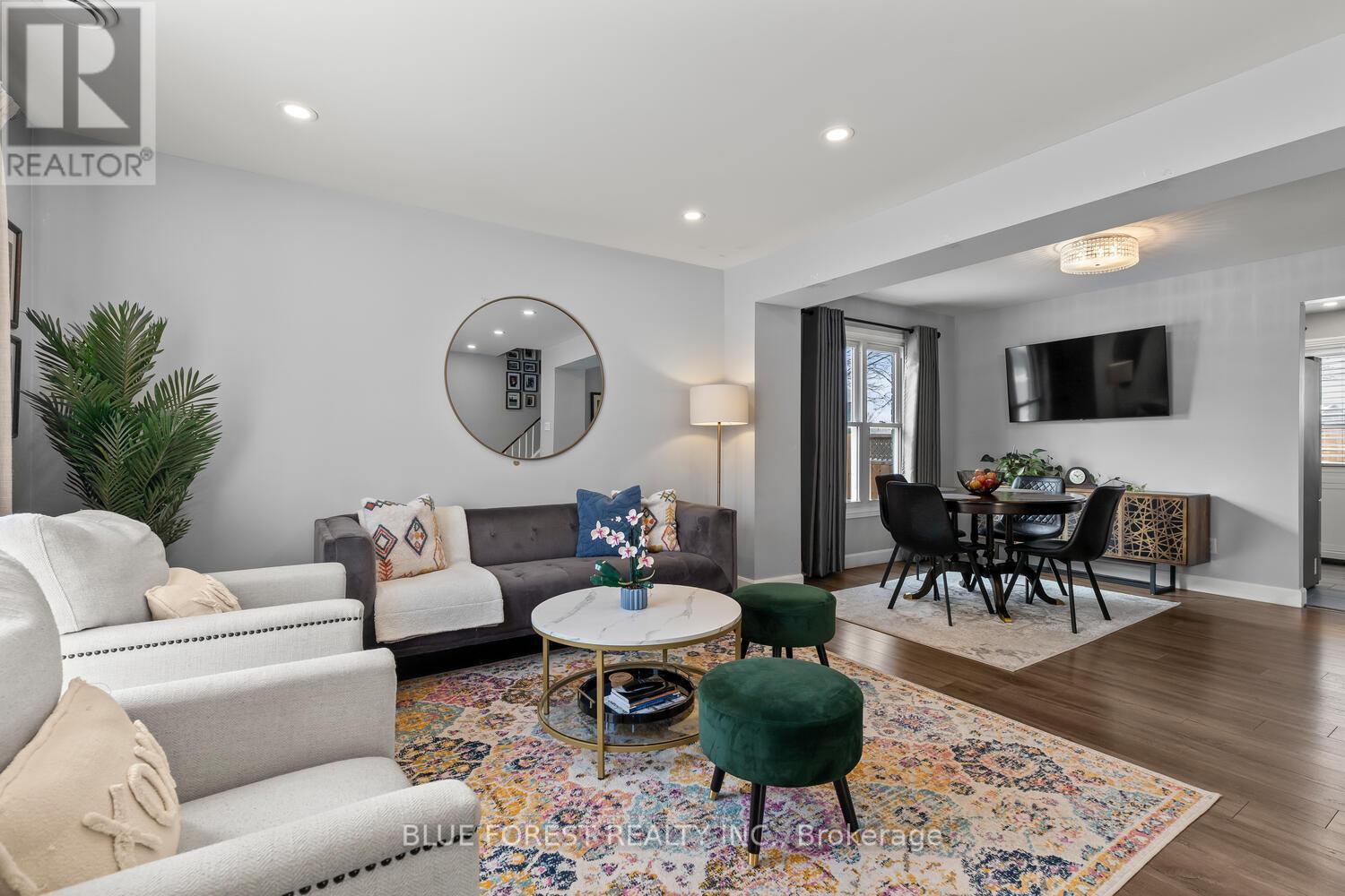 Photo 7 of 36 for 41 Elvira Crescent