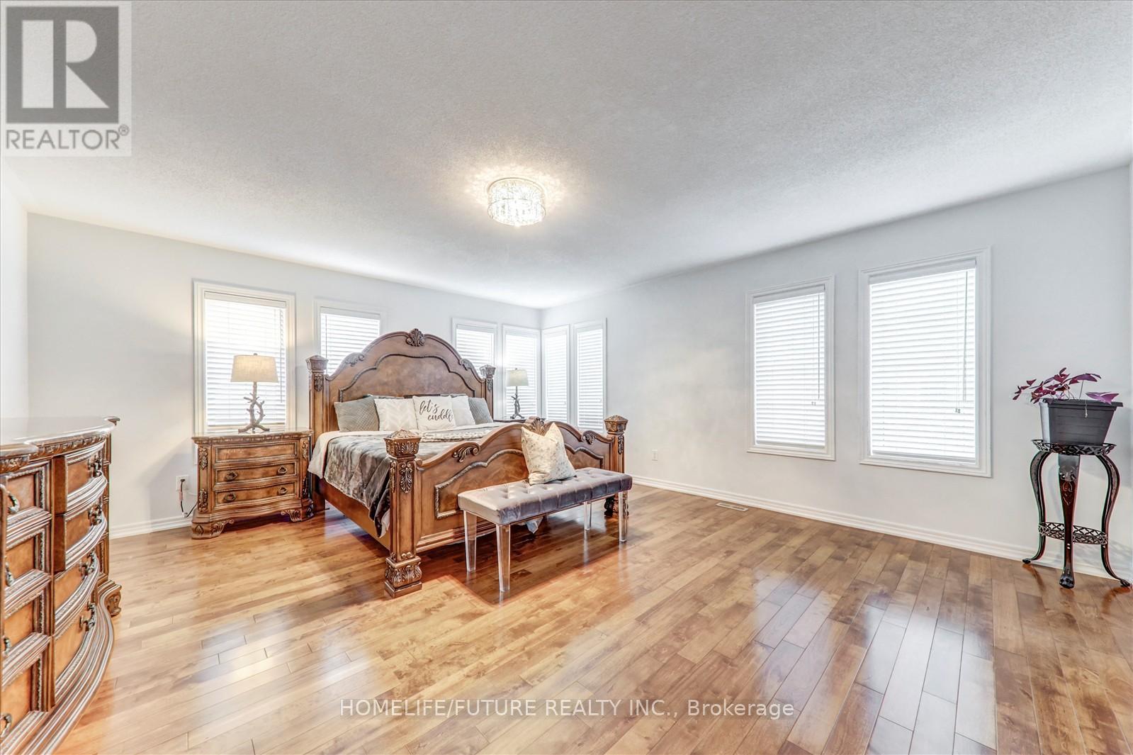 149 Stonechurch Crescent, Markham, Ontario  L6B 0L2 - Photo 25 - N12755272