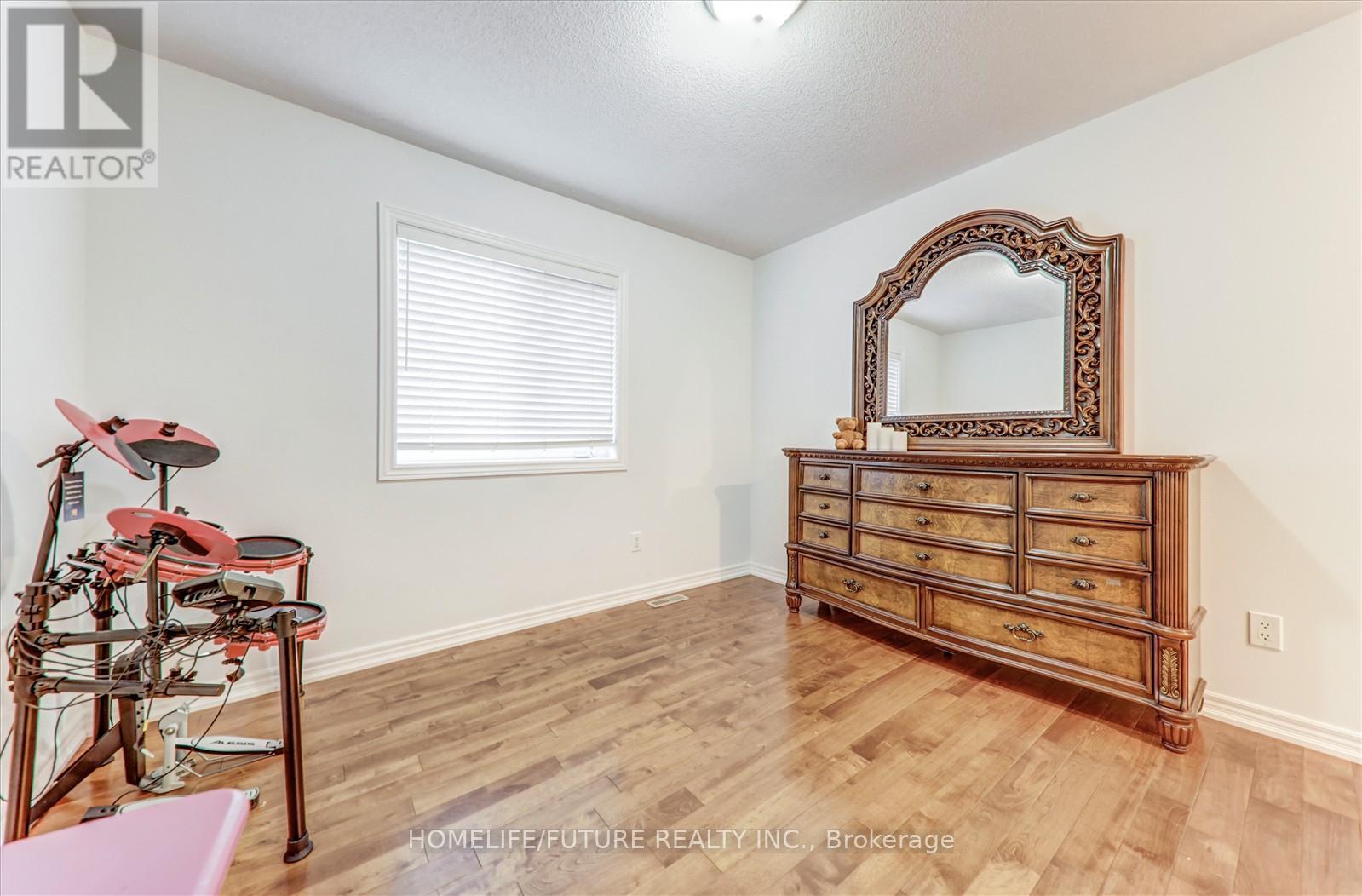 149 Stonechurch Crescent, Markham, Ontario  L6B 0L2 - Photo 31 - N12755272