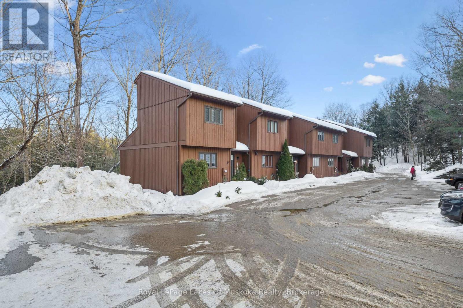 87 SOUTHBANK DRIVE, Bracebridge, Ontario