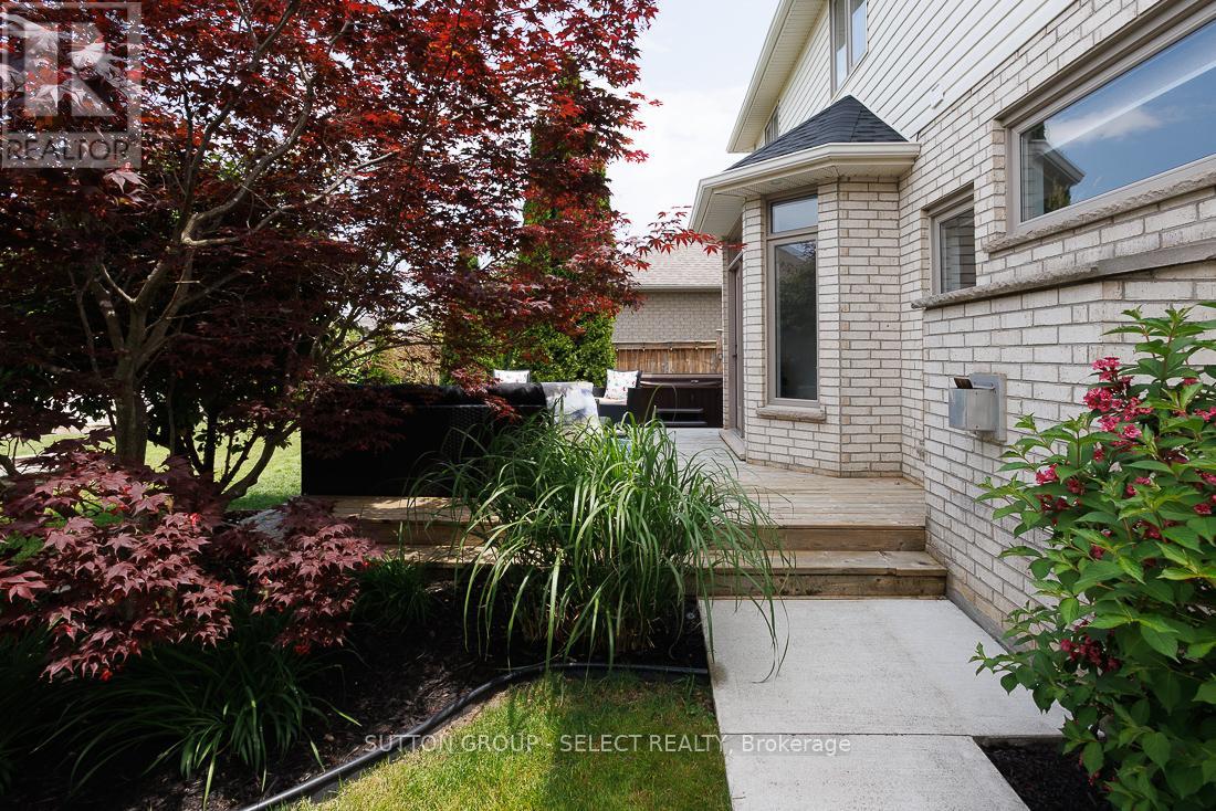 382 Plane Tree Drive, London North, Ontario  N6G 5J4 - Photo 32 - X12754836