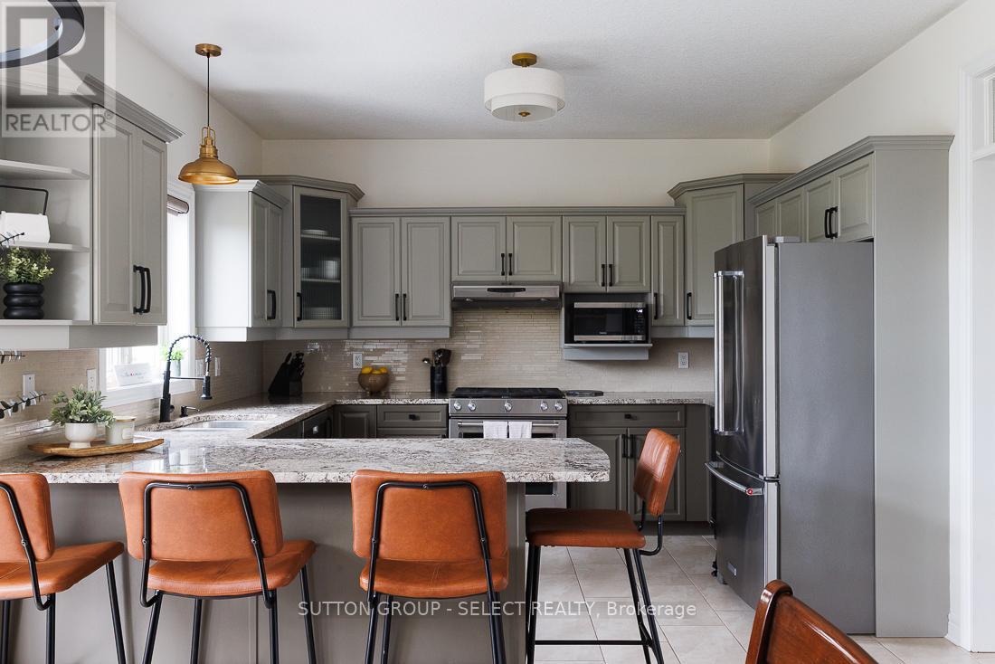 382 Plane Tree Drive, London North, Ontario  N6G 5J4 - Photo 8 - X12754836