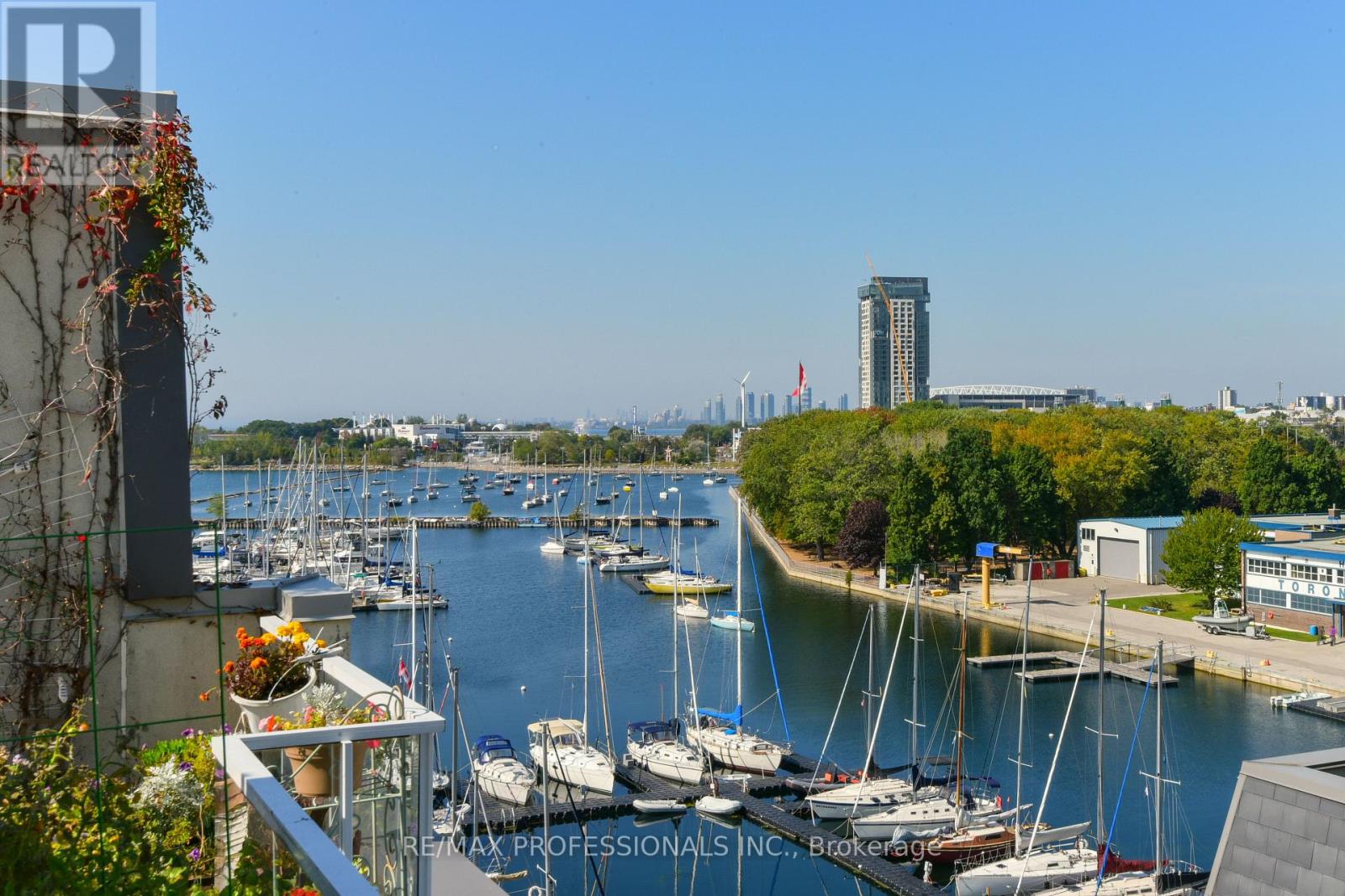 659 - 38 Stadium Road, Toronto (Niagara), Ontario  M5V 3P4 - Photo 21 - C12755250