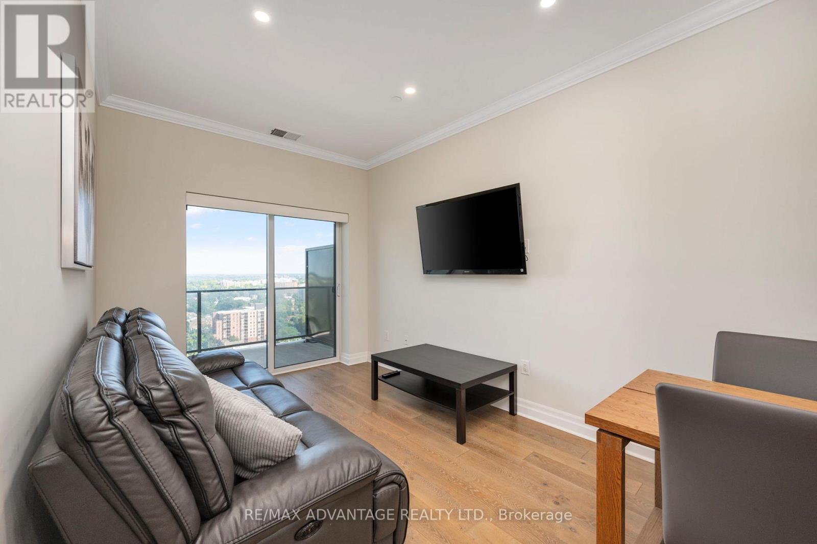 2002 - 505 Talbot Street, London East, Ontario  N6A 2S6 - Photo 9 - X12755176