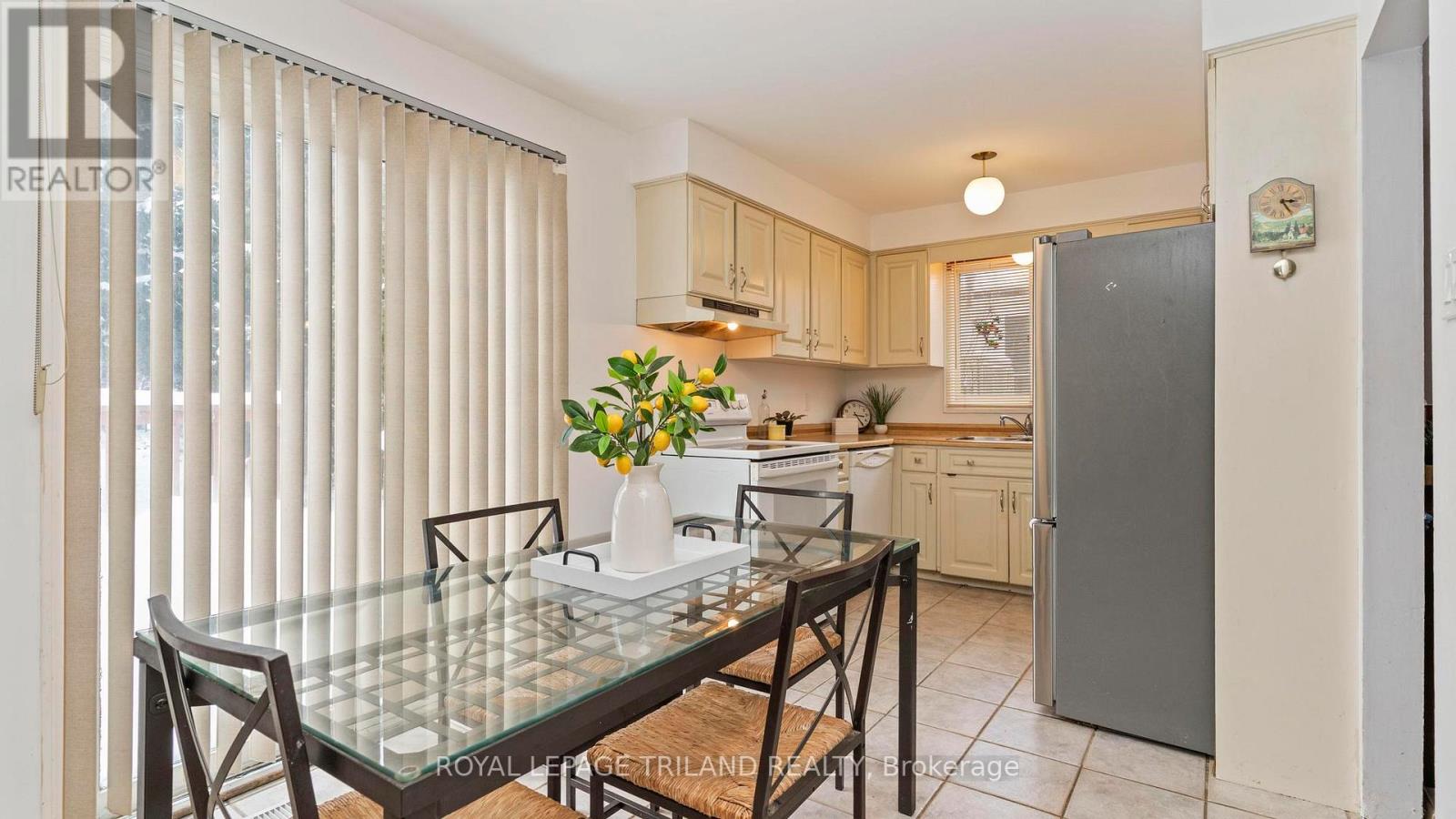 535 Grand View Avenue, London South, Ontario  N6K 3E8 - Photo 14 - X12755356